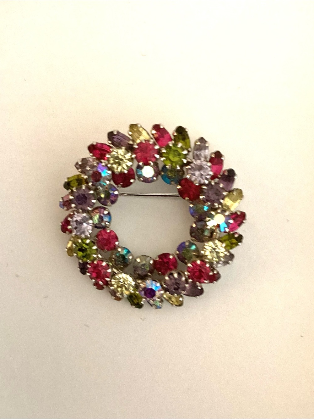 Austrian crystals Wreath Brooch/Pin